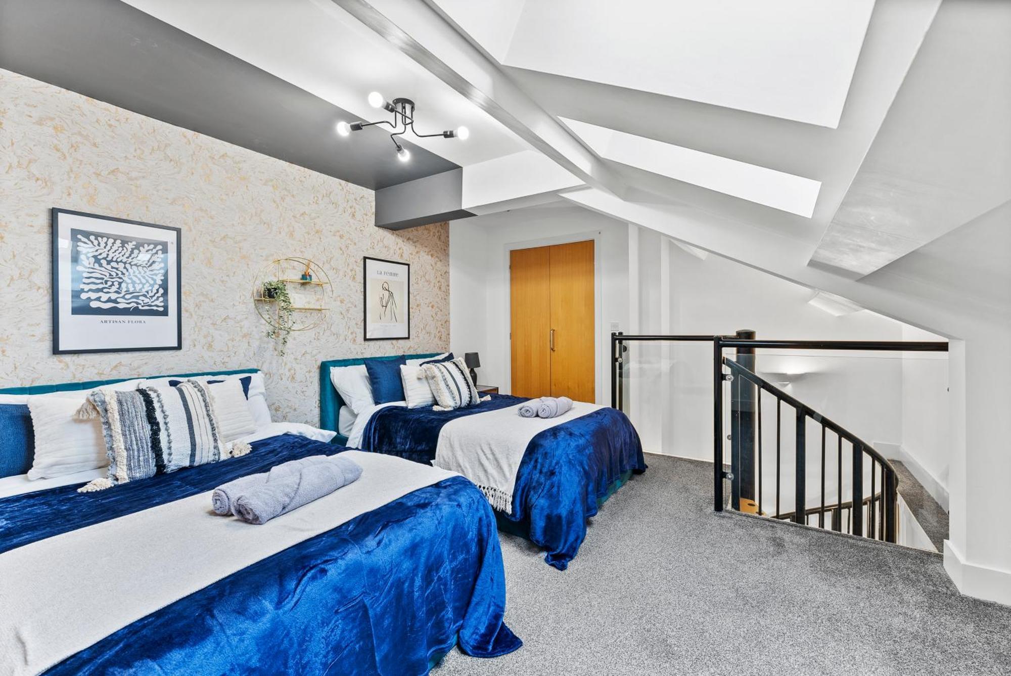 30 Percent Off! Lovely Yorkshire Duplex - Sleeps 6 - Netflix Dewsbury Bagian luar foto