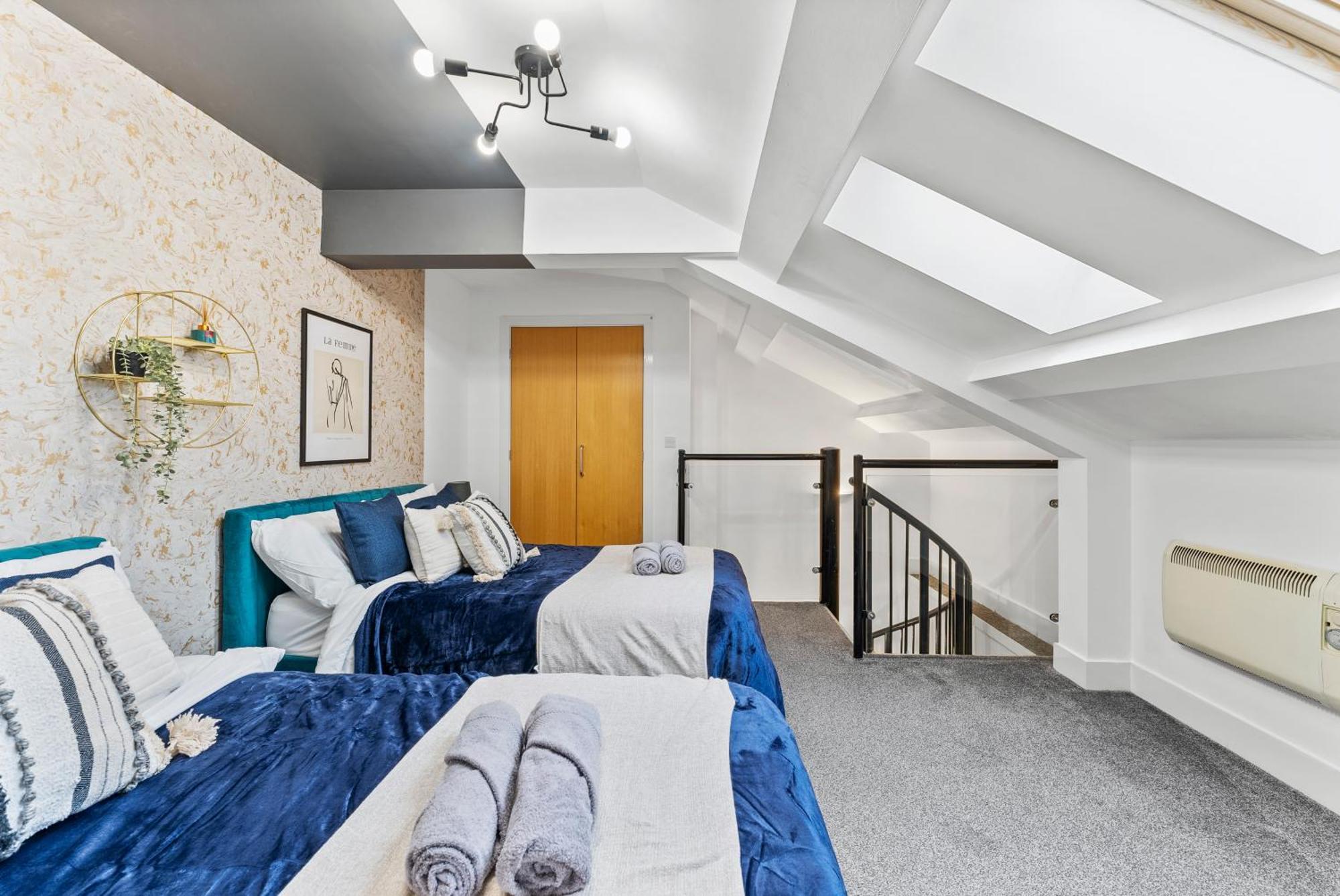 30 Percent Off! Lovely Yorkshire Duplex - Sleeps 6 - Netflix Dewsbury Bagian luar foto